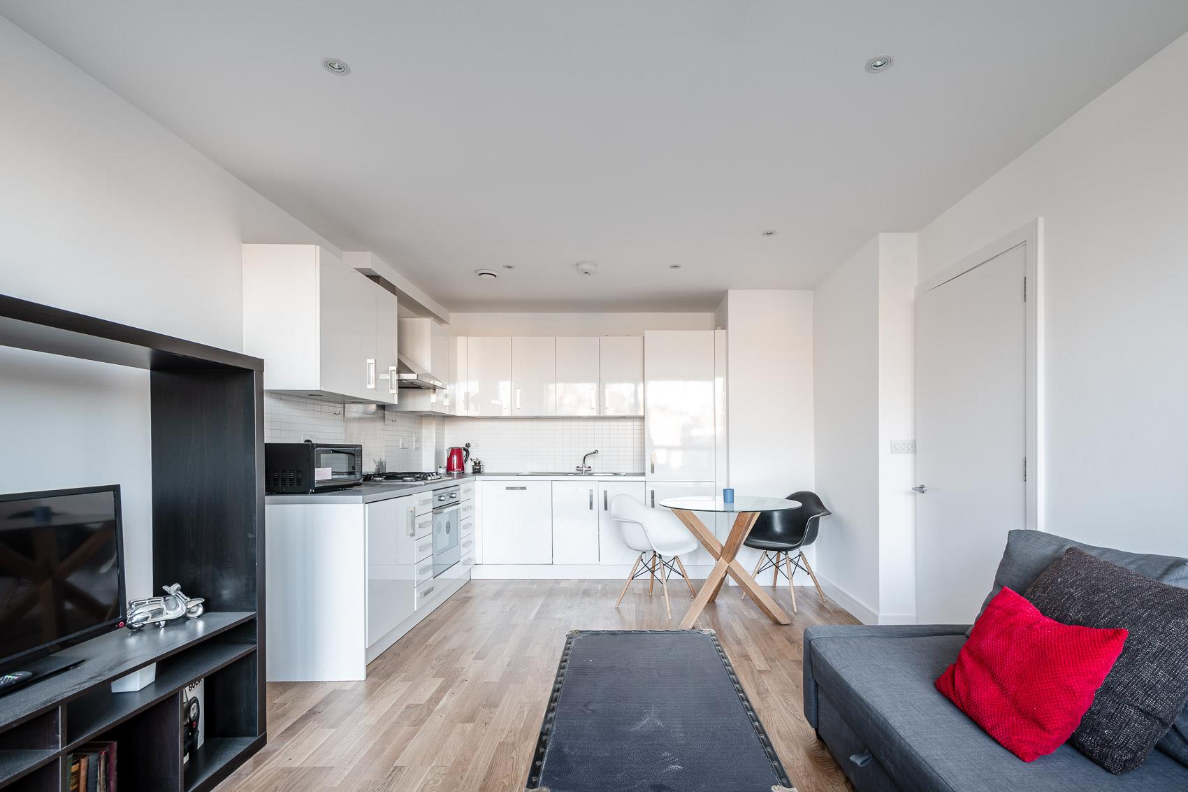 Property Image cf41a17a-982b-4ae2-aa42-759bb1fe12fe