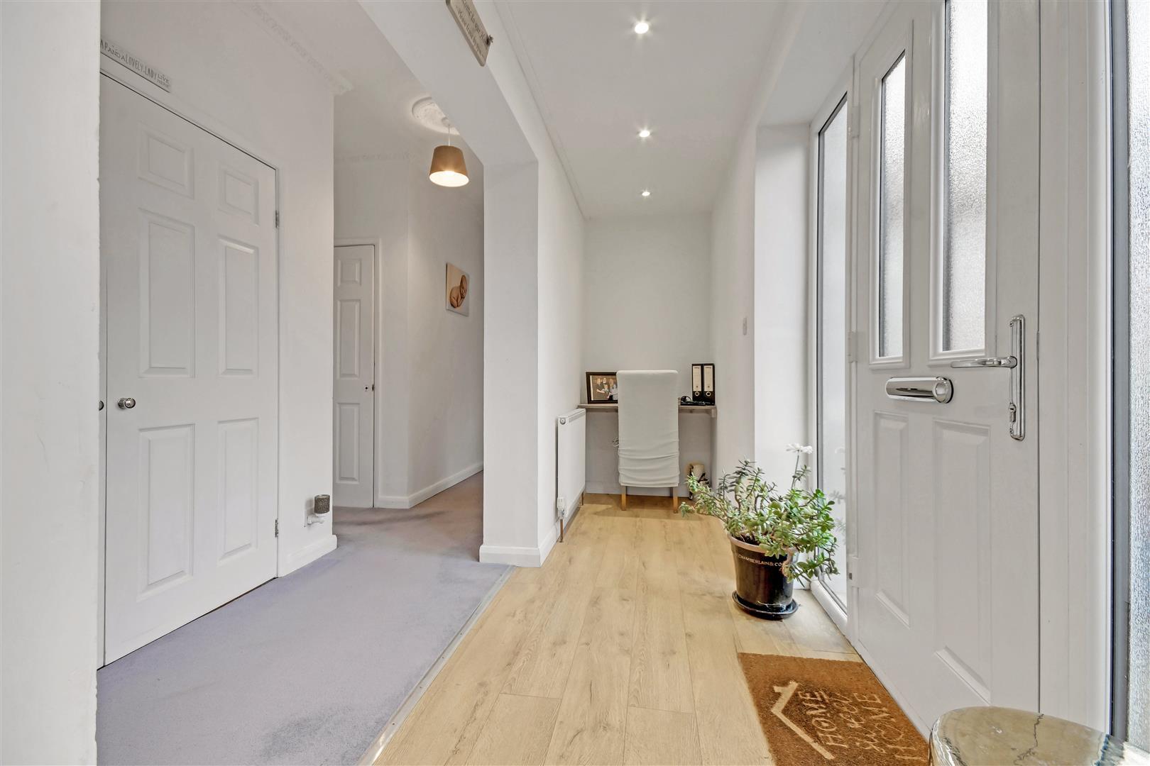 Property Image cf69fb32-dc2a-4f98-b0d0-814115d305d5