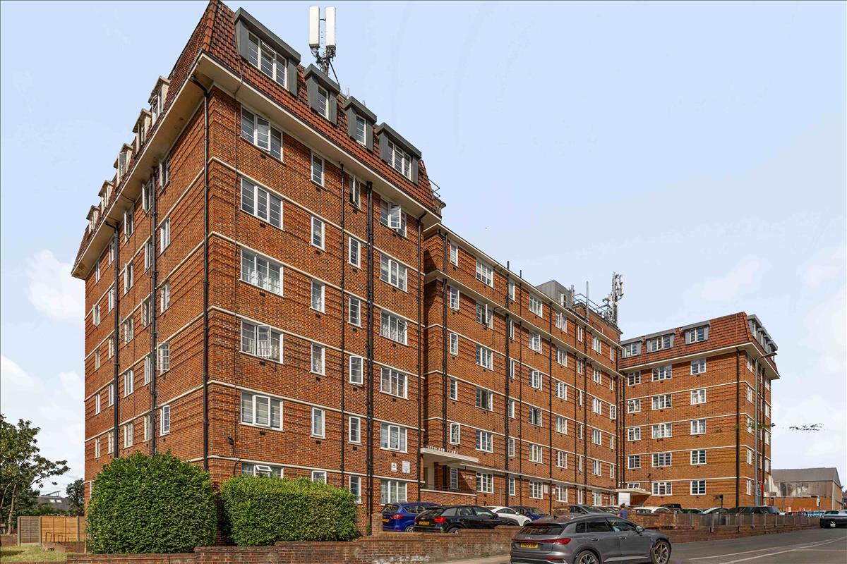 Property Image cf8abe16-764a-49ba-8003-701abac1793f