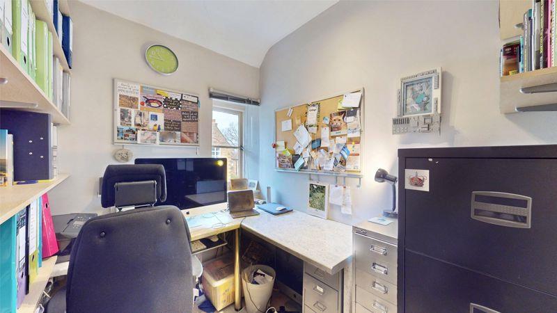 Property Image cf90aee5-f4d8-428a-9036-6bc1f2ef582e