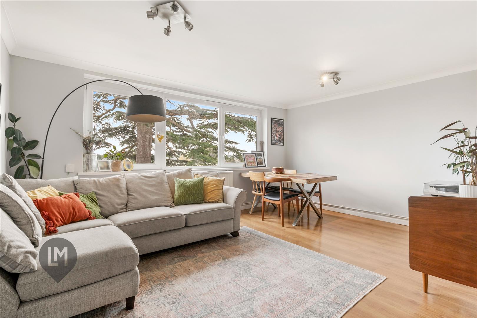 Property Image cfa74c8c-ab72-4c16-a740-56f5346d9fa8