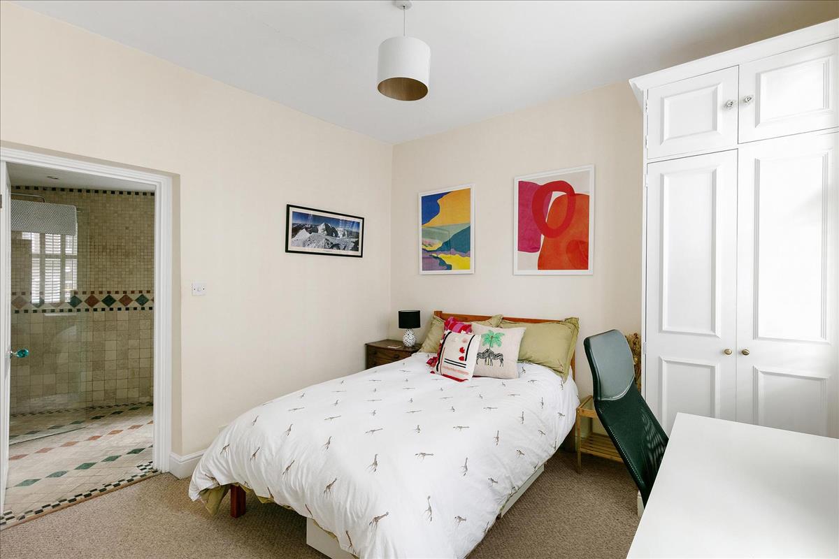 Property Image cfb20918-e513-4709-a950-674d21932bf8