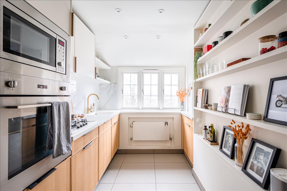 Top floor two bedroom two bathroom architecturally designed apartment for sale in Kings Cross