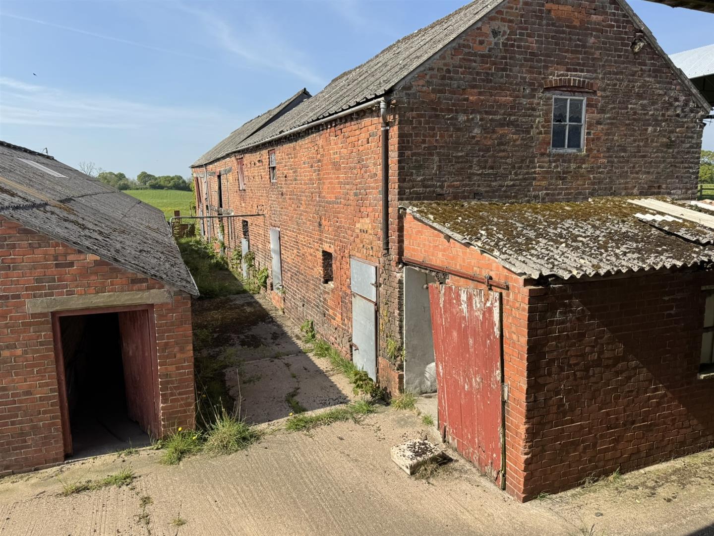 Property Image cfb8895f-8539-4c83-8b82-634b5bd3810e