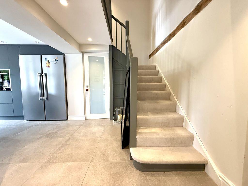 Property Image cfc76549-b1c4-438b-8b40-803ab2aa0845