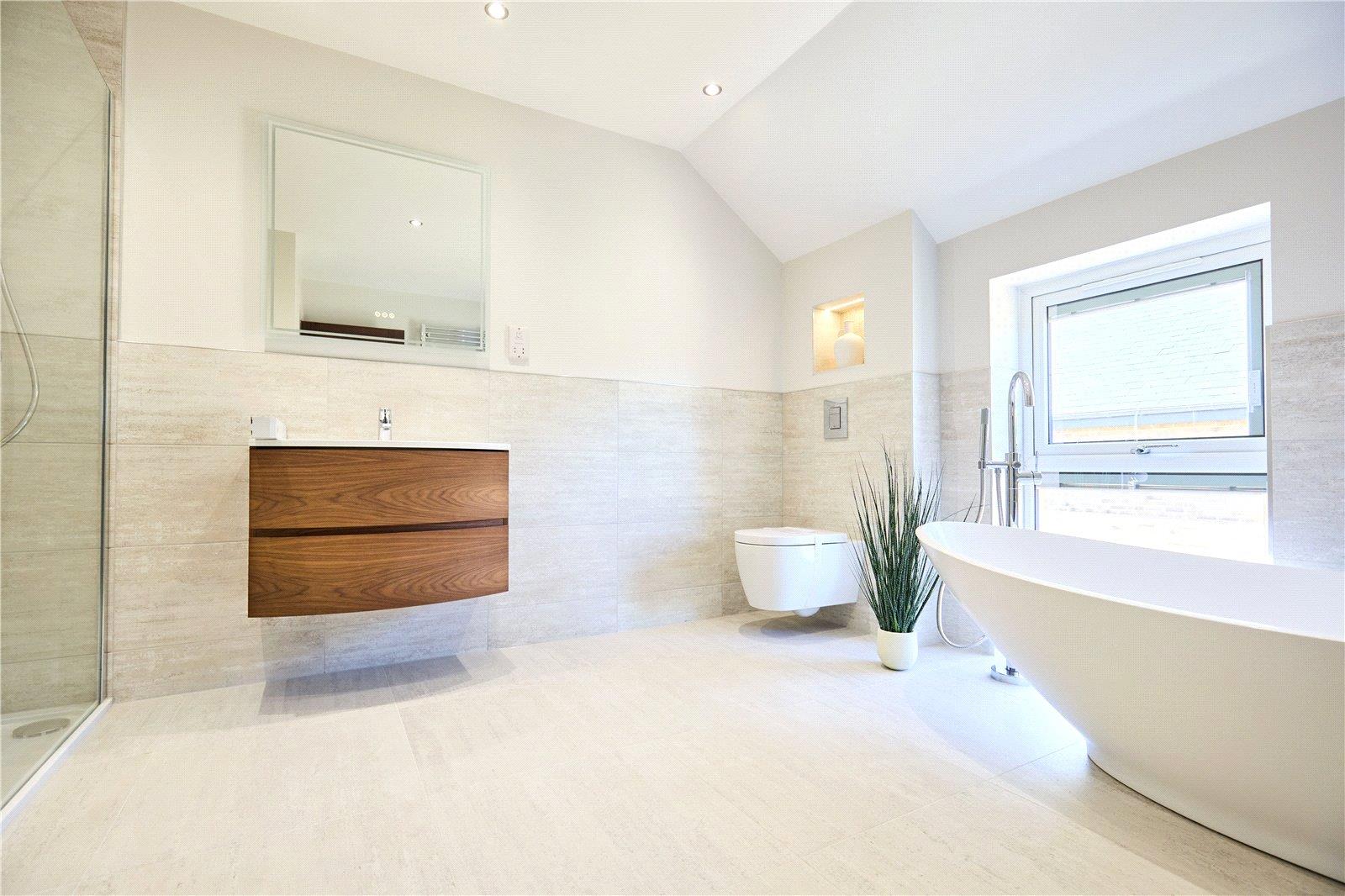 Property Image cfd903e8-62a5-45f3-841d-35a97ff36e71