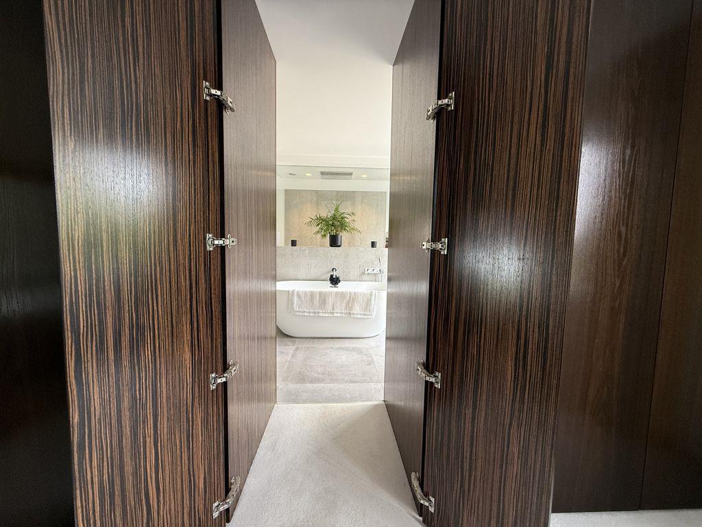 Property Image cfec38e2-8ba9-4e24-959a-329f53541e99