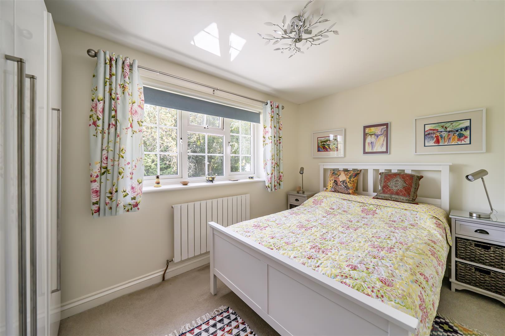 Property Image cff90736-2ac7-4f0f-ba5b-af889ed293a2