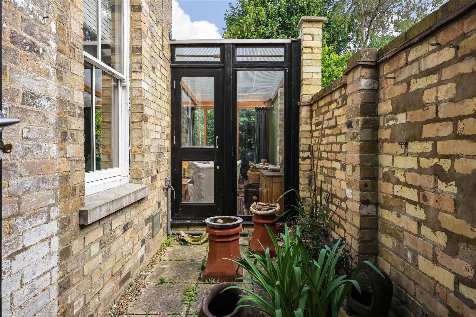 Property Image cffc0851-ada2-4399-823a-30134c20c976