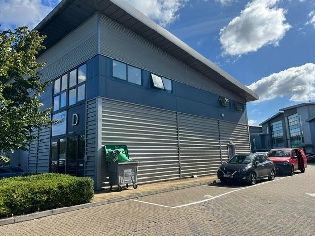 3930 sq.ft warehouse unit to let at Gateway 1000 Arlington Business Park Stevenage - RAB Commercial Property 
