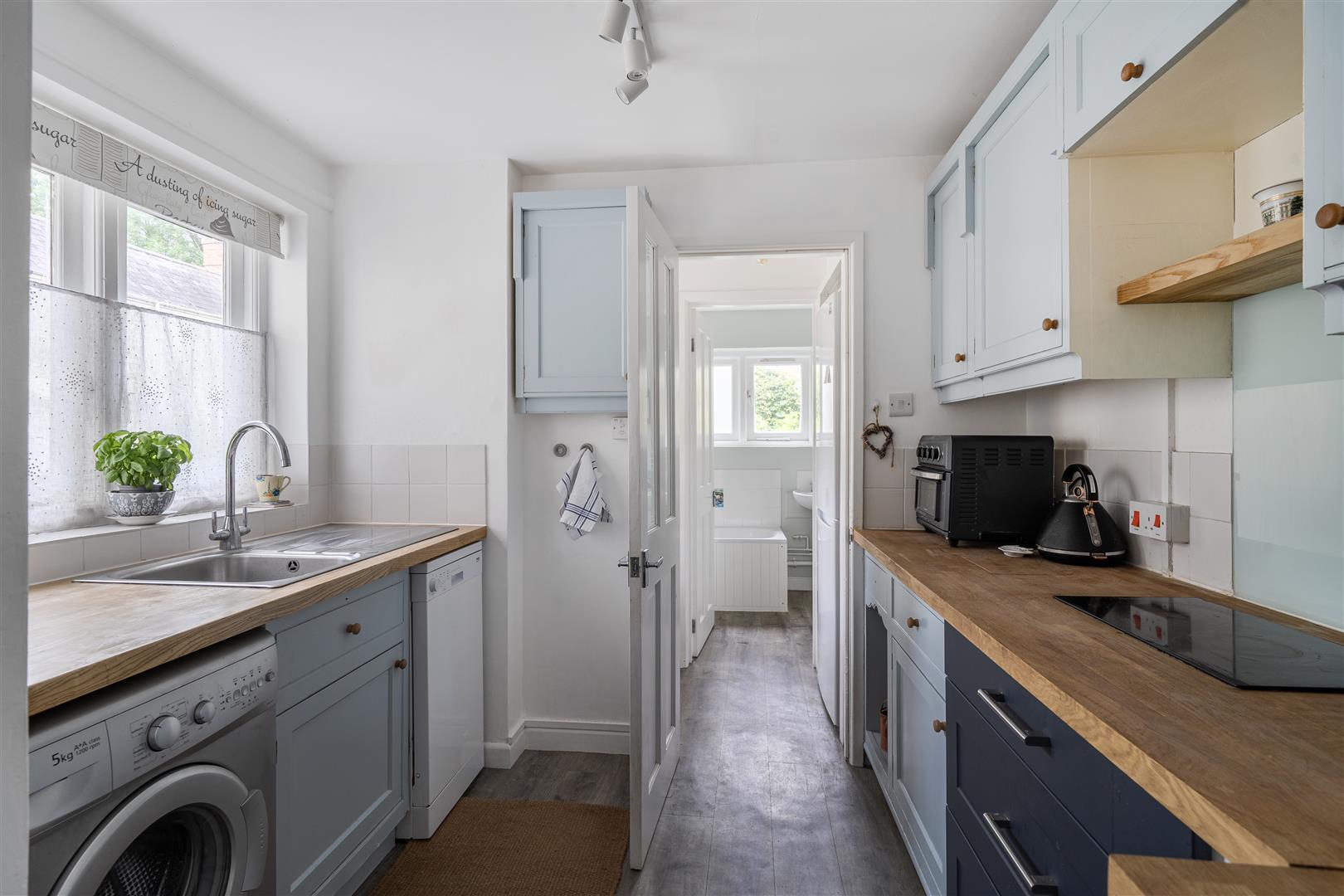Property Image d01dbc27-d562-4a68-80b7-a959880ef628