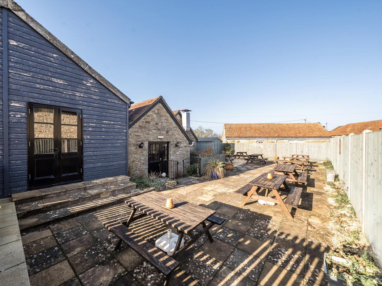 Property Image d01fef41-d3ca-4a8b-942c-1d1af7342d70