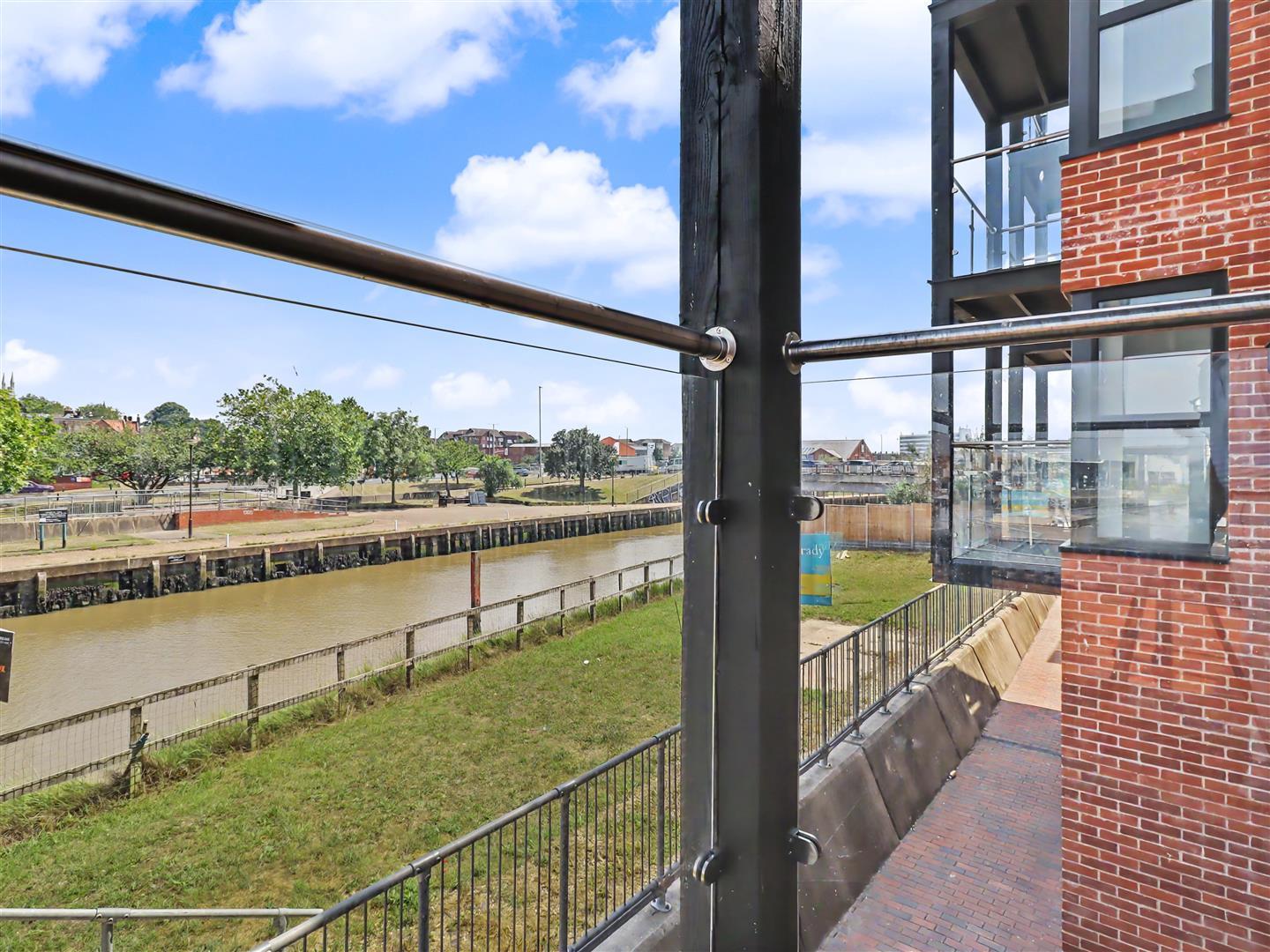 Property Image d022a54e-c438-4f1d-a37f-23c65569dbac