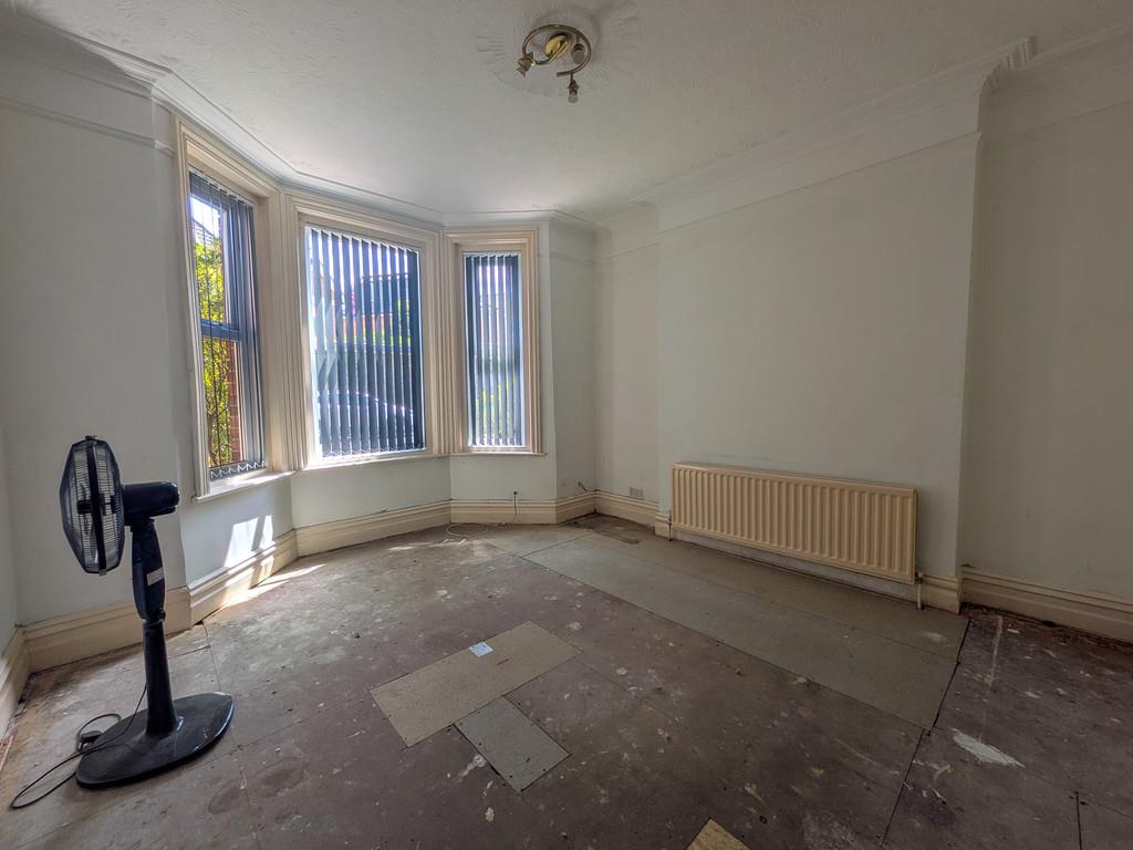 Property Image d02a2bc8-46b3-48d1-a341-19eb2104a4e4