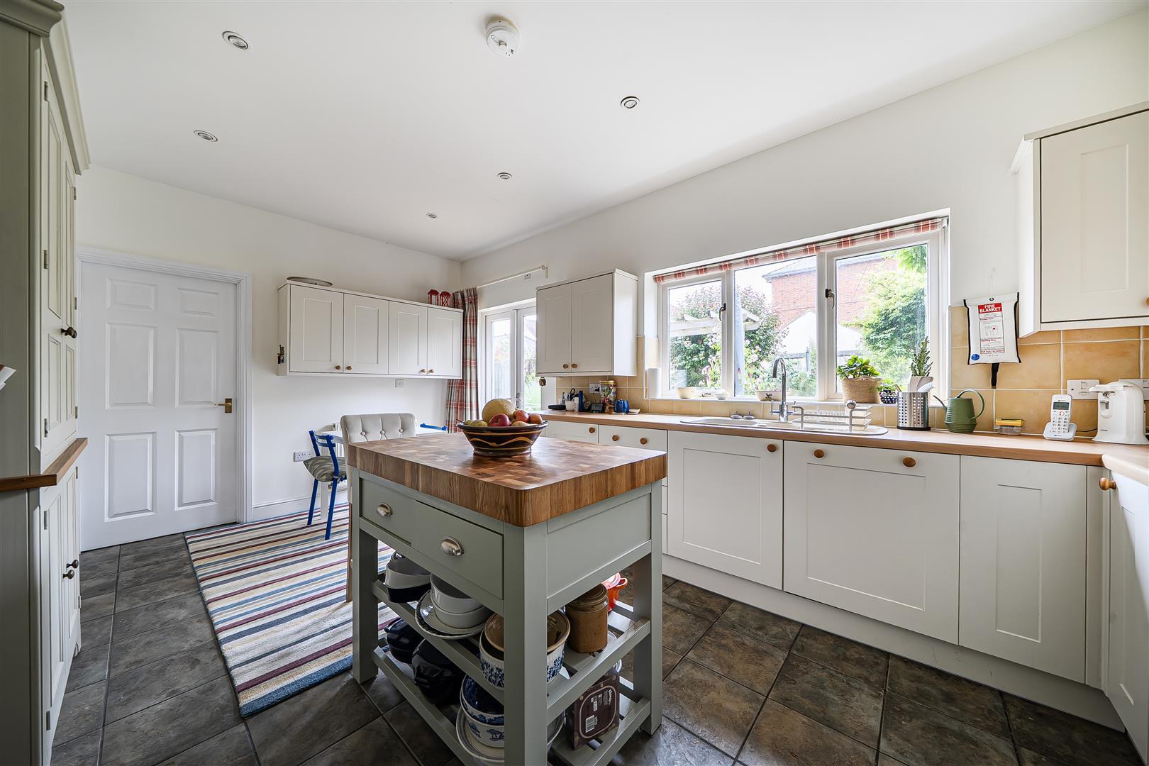 Property Image d02ba48d-8483-46f4-883e-ad533fa00027
