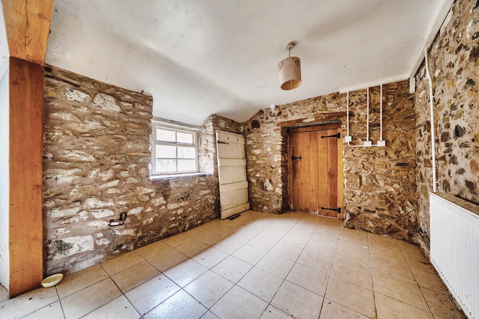 Property Image d036e8b3-57cf-4a38-b400-a723868be67b