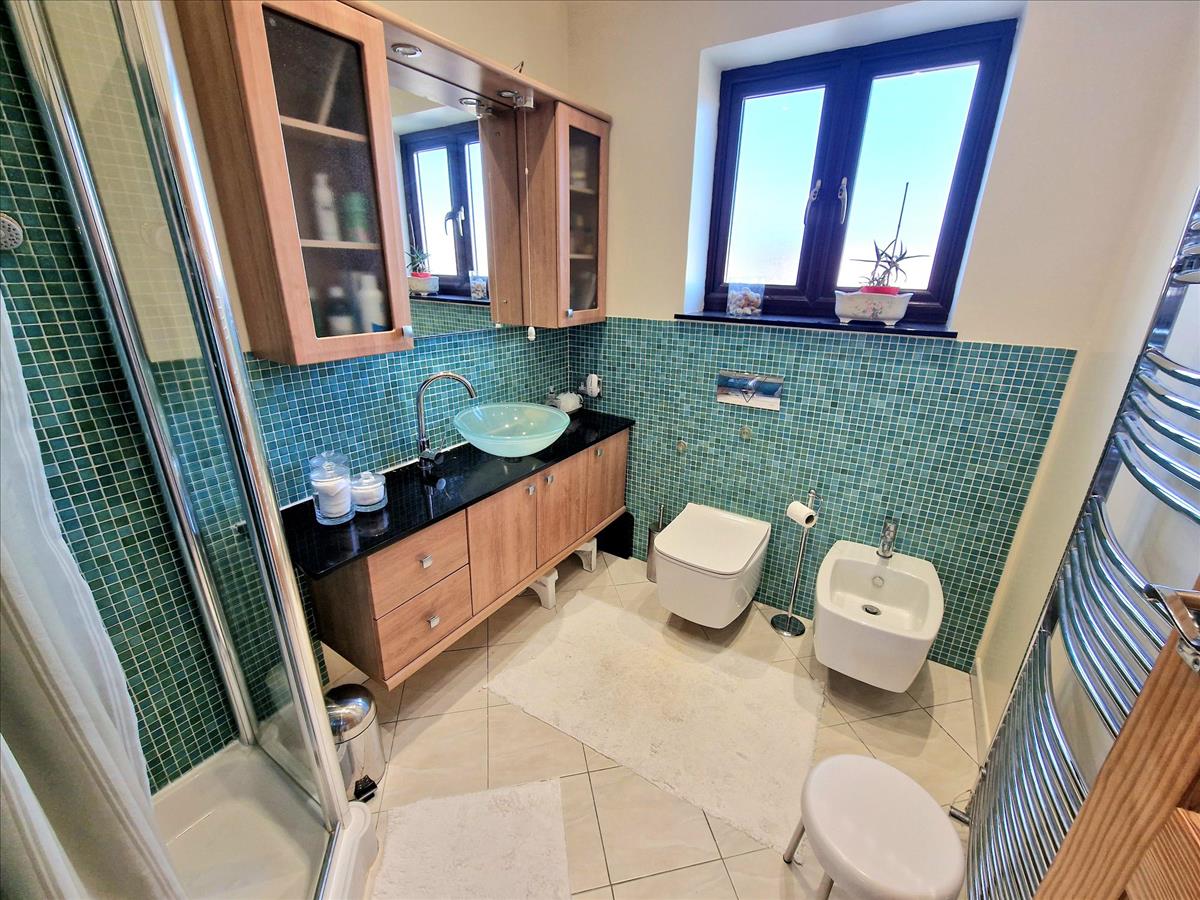 Property Image d0520b59-9877-4f93-8983-fc4215993e1f