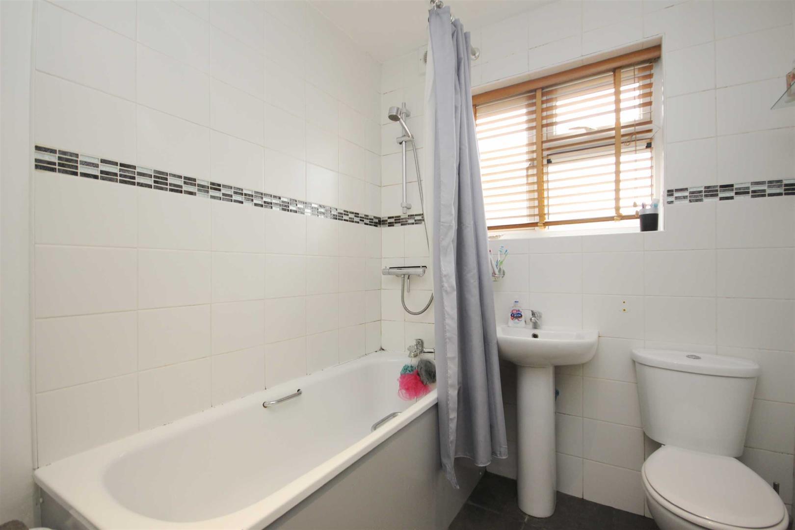 Property Image d082c835-6316-42a9-bbc9-1ab163961f0f