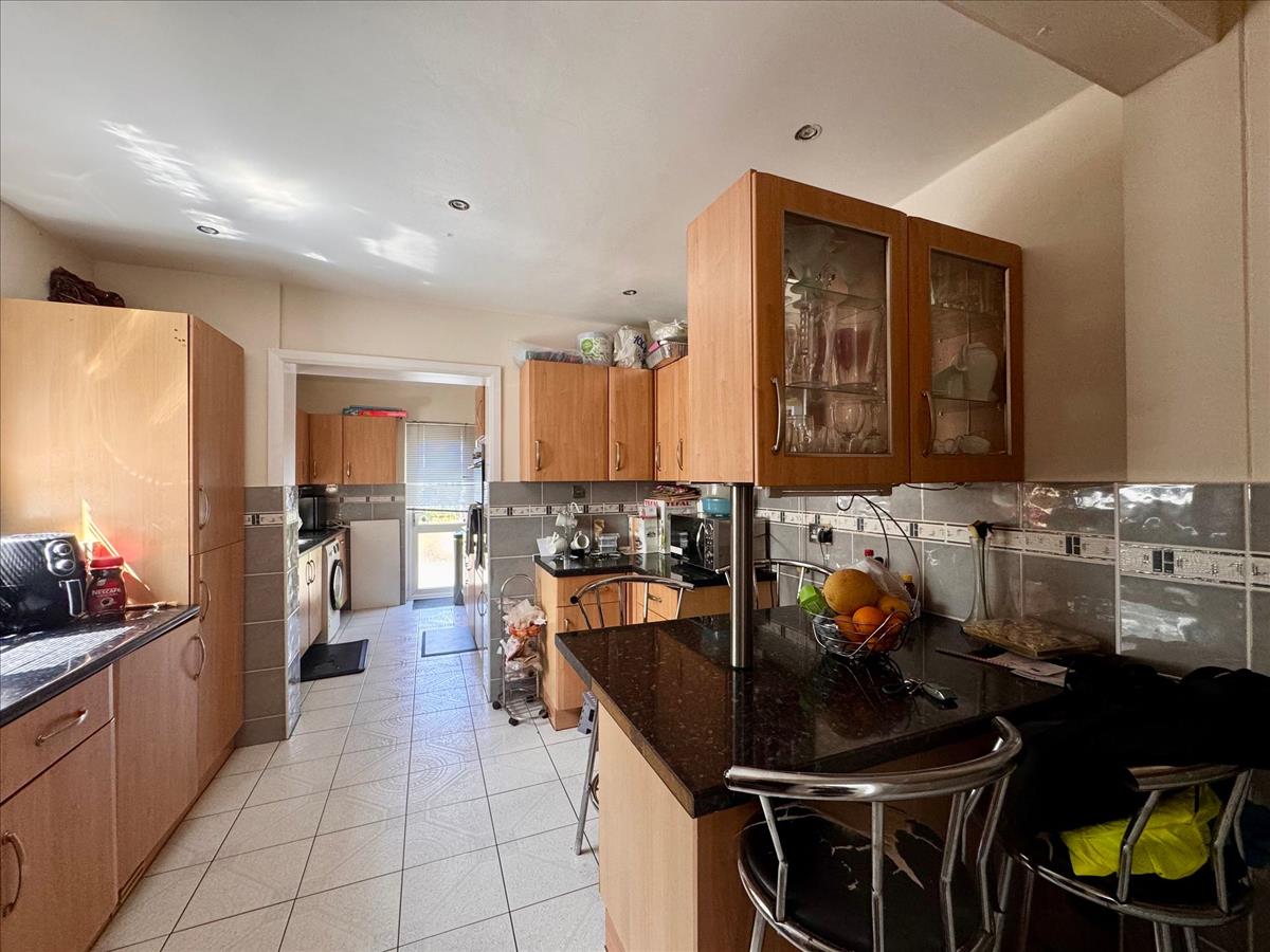 Property Image d0d07818-16dd-41cf-a7aa-d987d0125f7a