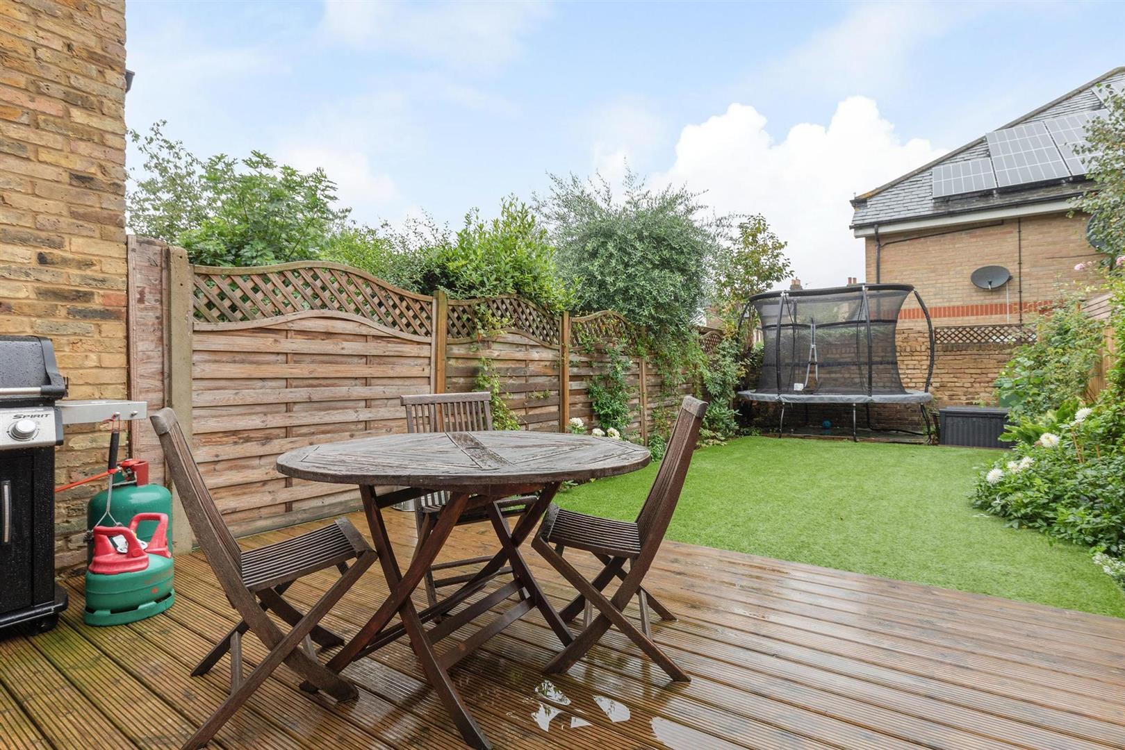 Property Image d0ef5cca-7600-480e-85d1-6582694d4946