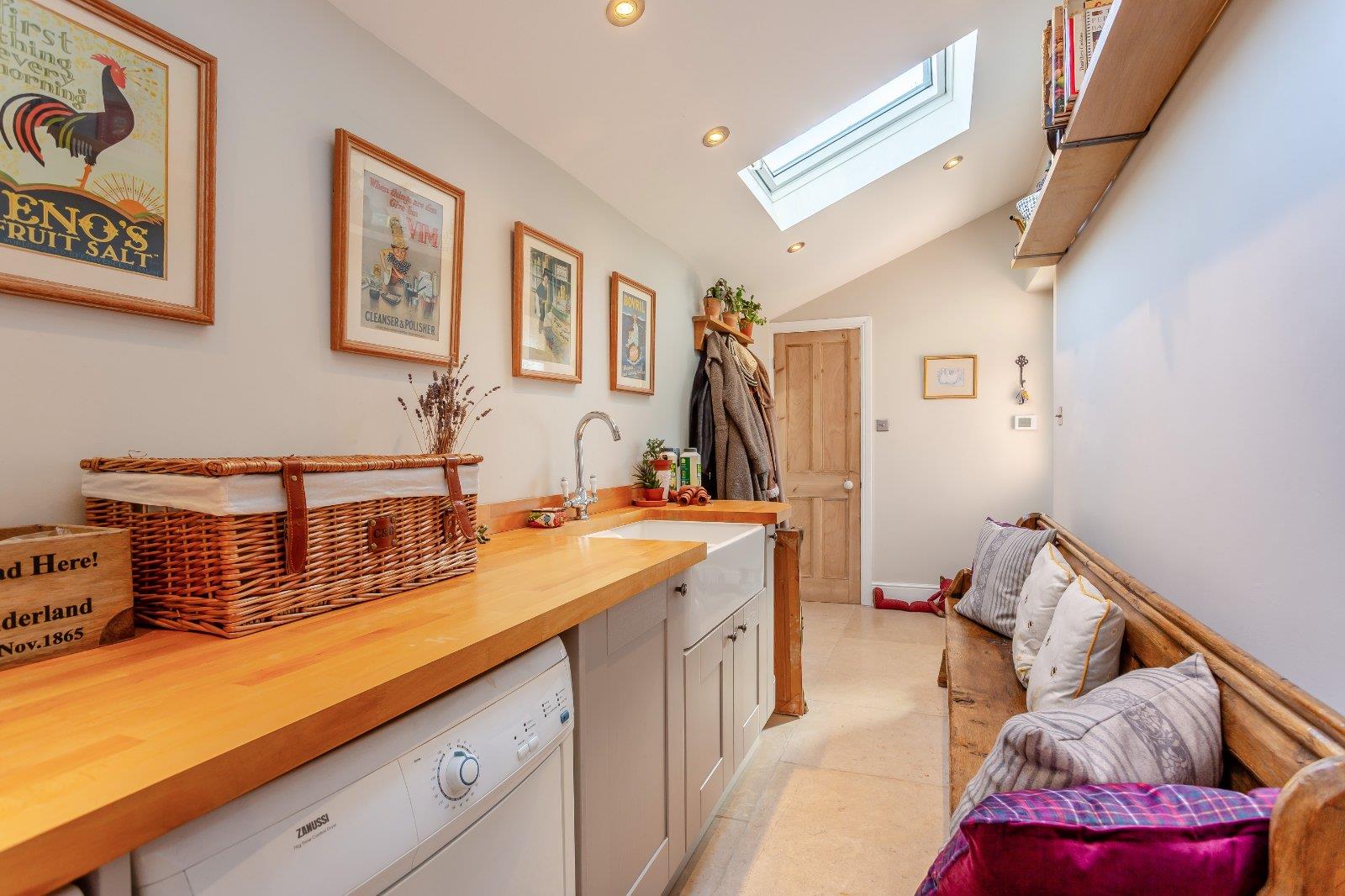 Property Image d13be2c1-f963-4fcf-b2d4-7e9c7d8b927f