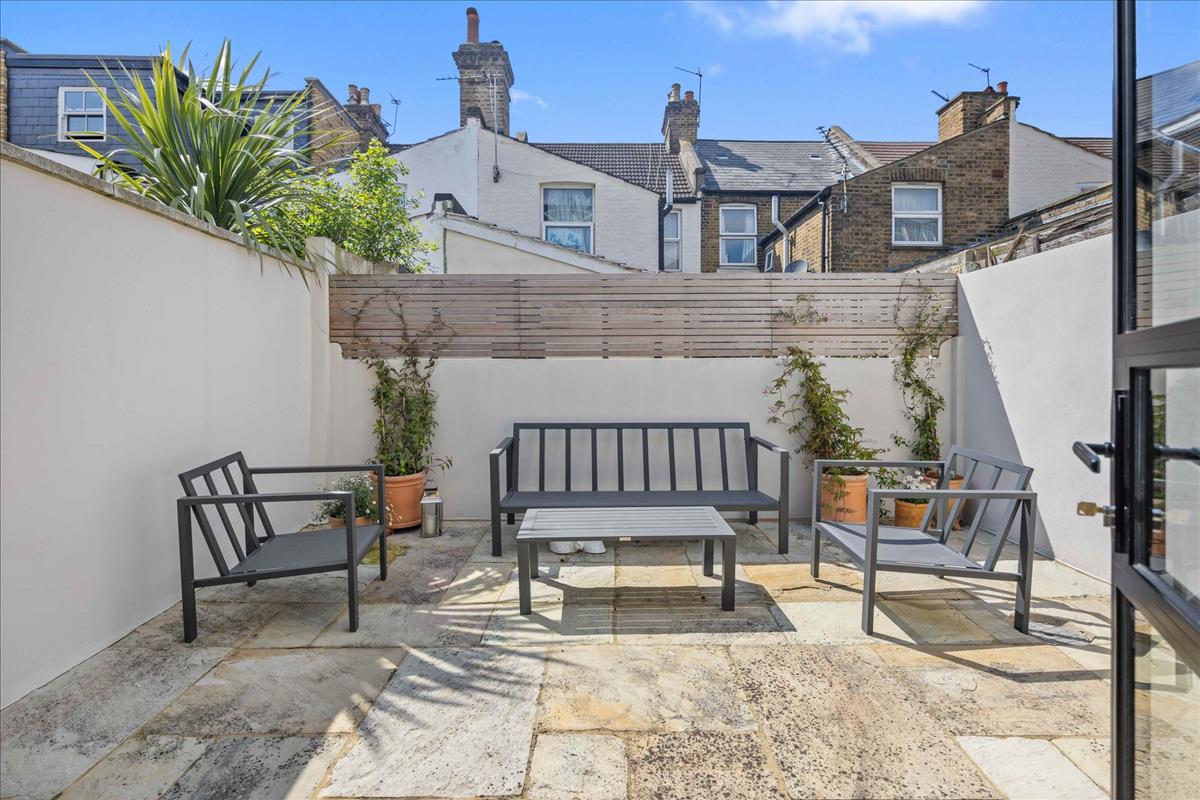 Property Image d140c3d6-de0d-4e9c-aca5-70932e93e4bf