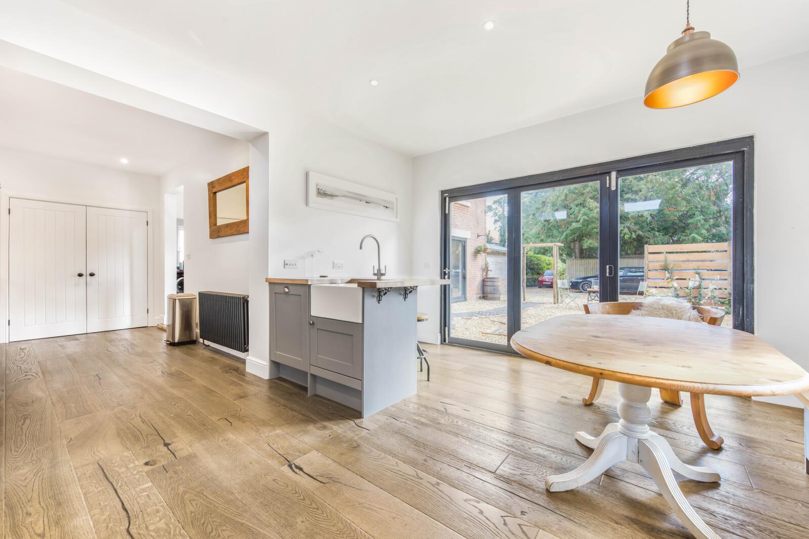 Property Image d14a6b2a-84e9-46f0-b4c0-8bb062d90305