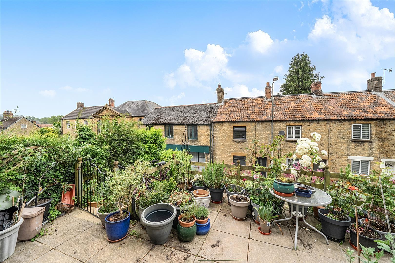 Property Image d150f9dc-4b85-49a0-bf22-48fbee118a3e