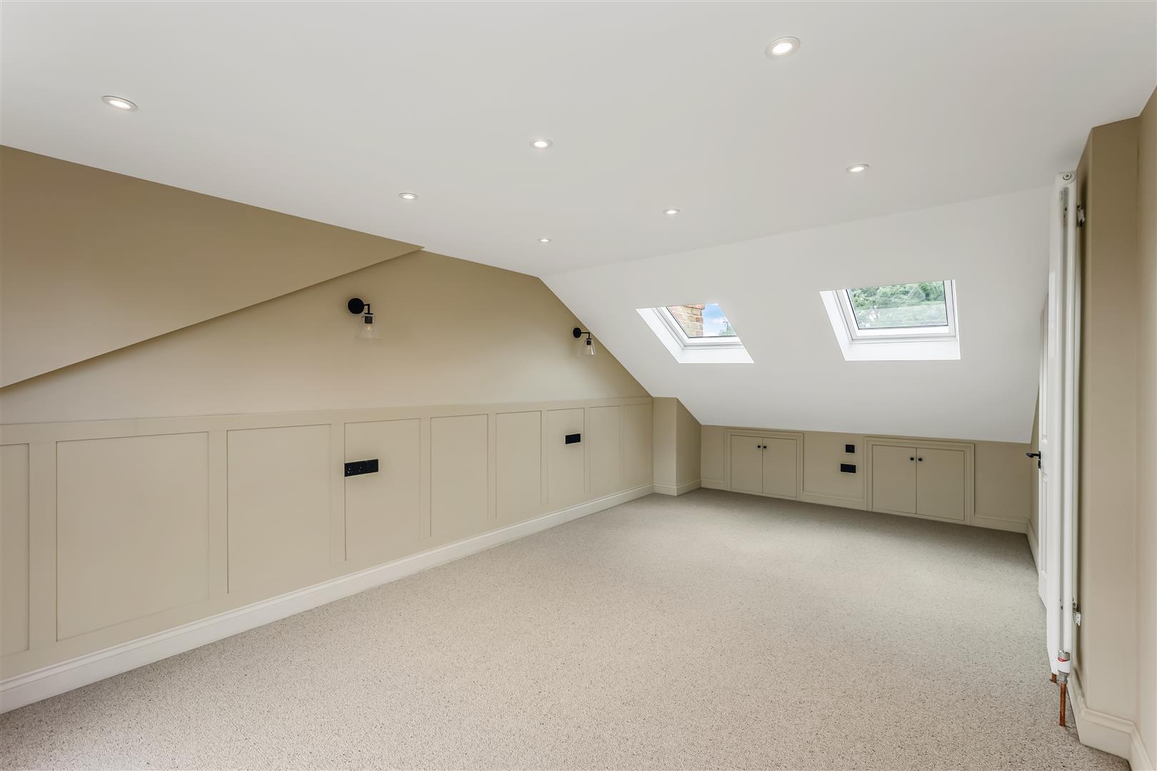 Property Image d15551d9-5607-4f36-a696-bb206db869c3