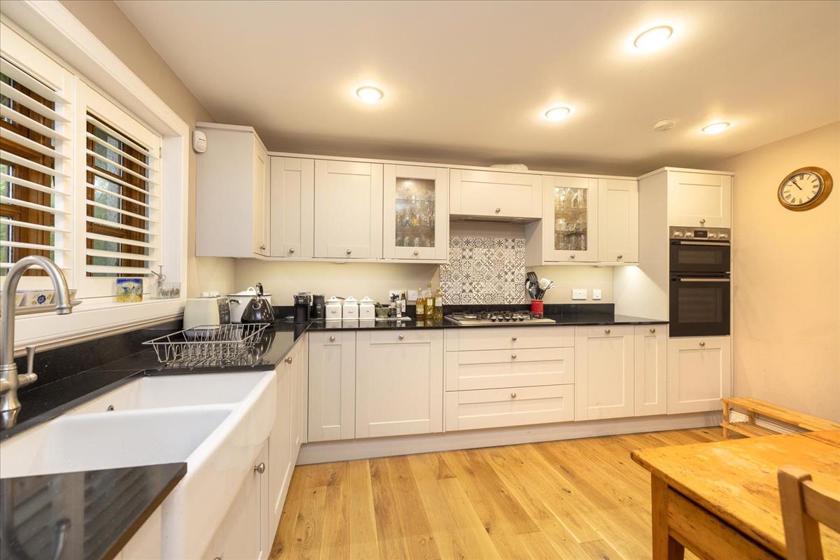 Property Image d17cc60e-a87b-4ba9-8eb7-78b7066a464d
