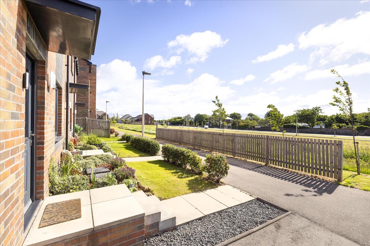 Property Image d18039f3-5b75-4f1f-af95-42c660bbbf7d