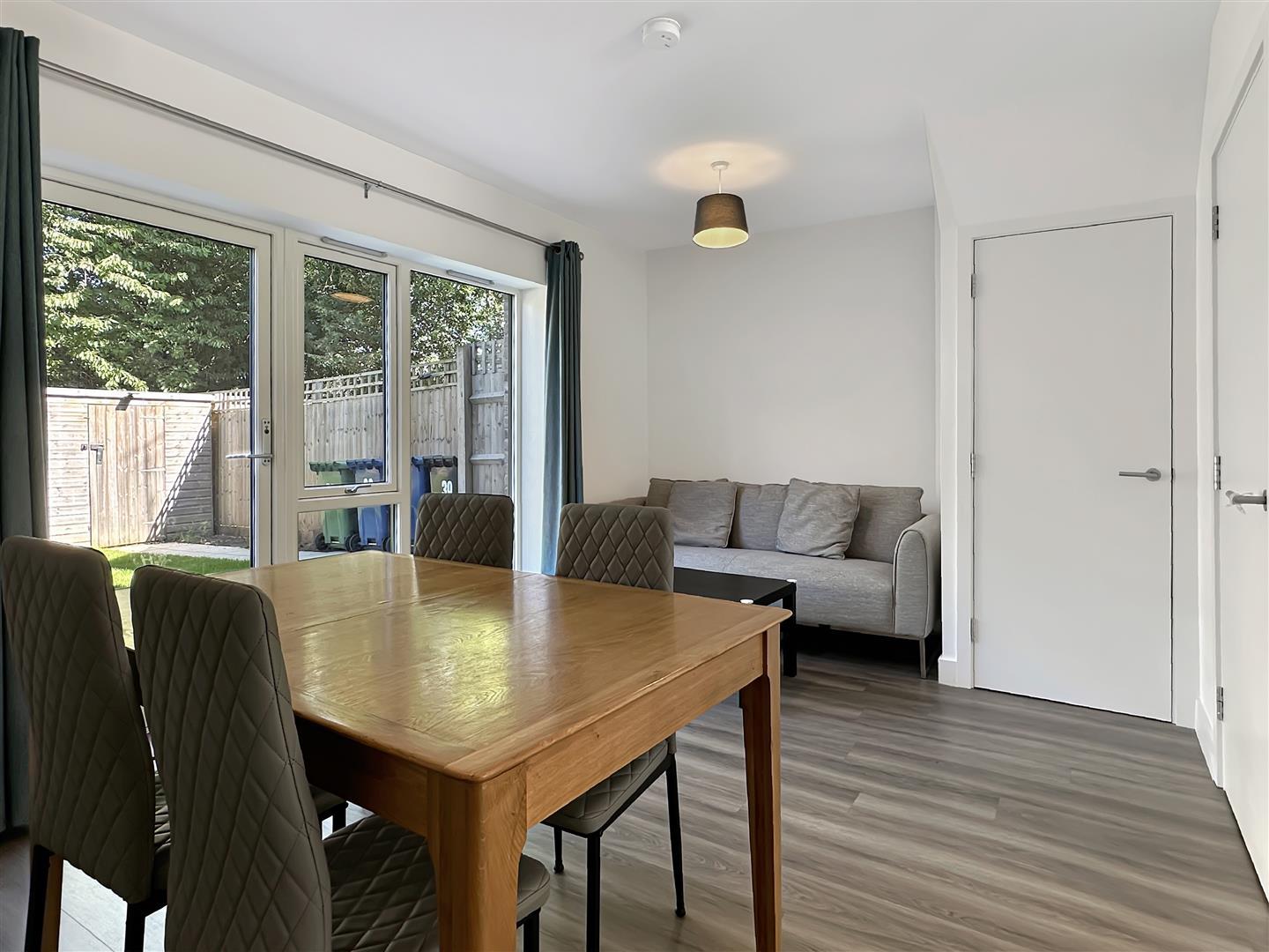 Property Image d1910788-938a-4fb6-9b30-804a4867cdde