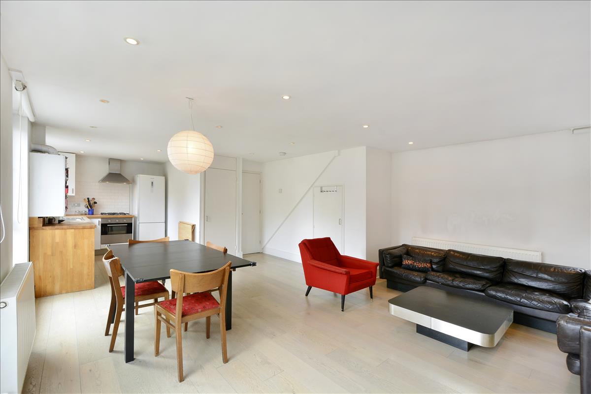 Property Image d19af360-c173-4903-911f-6685250395a5