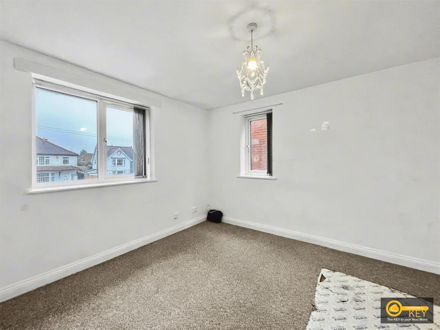 Property Image d19ecc16-6237-44a9-9d52-14b4534aa42f