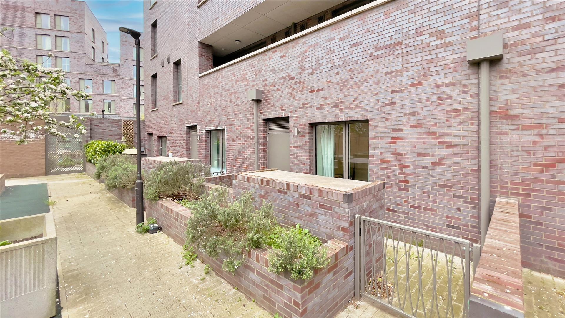 Property Image d1aa191d-61f3-491f-8d3d-90d8cf3e223e