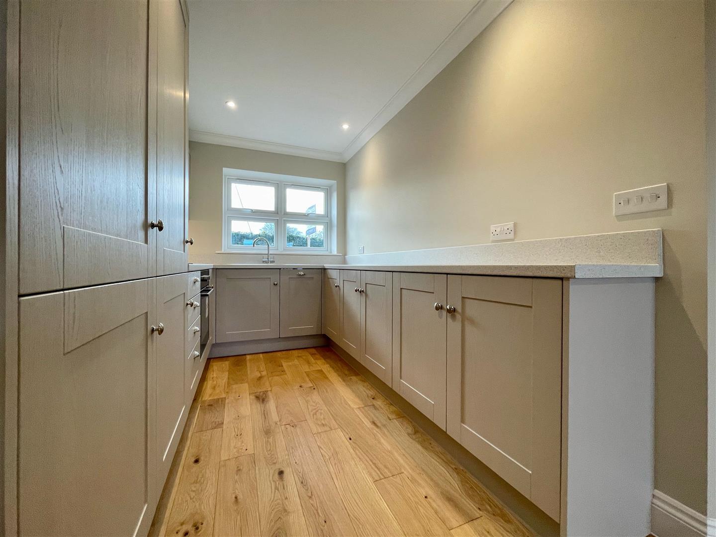 Property Image d1afff35-a85e-4e09-978e-8beeb7f5531e