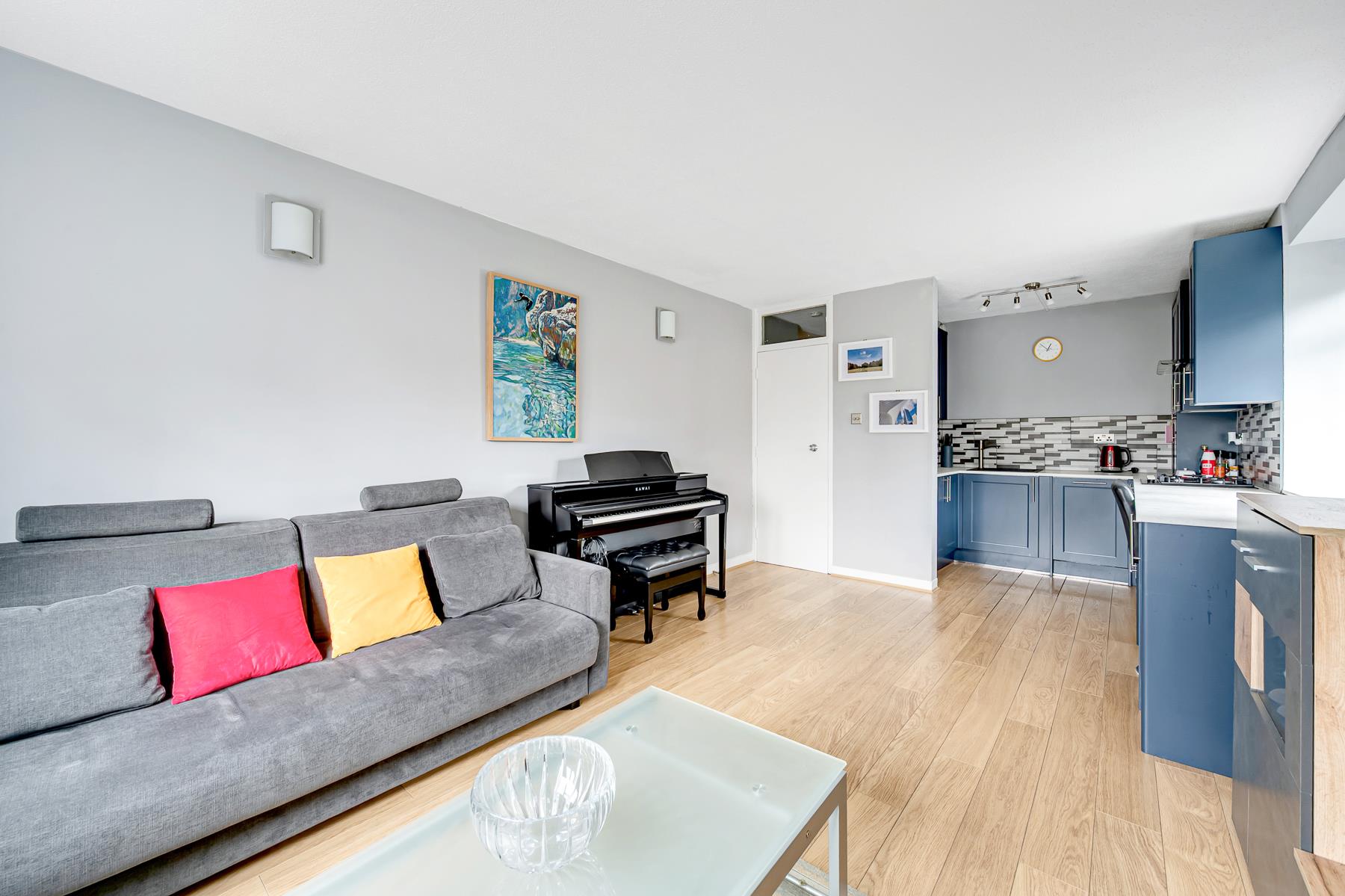 Property Image d1b01f54-8a2e-4d80-9008-038f6b0e22e2