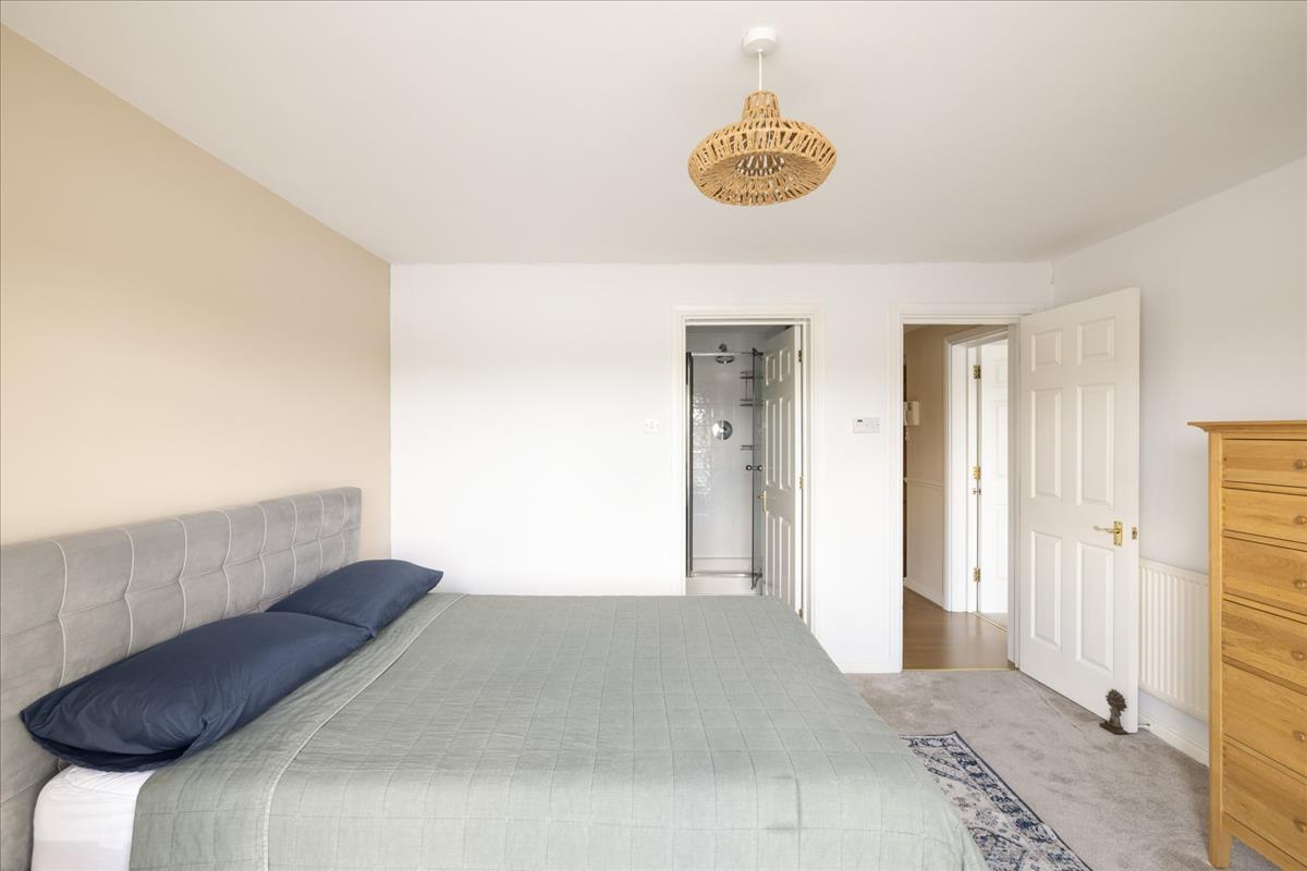 Property Image d1b1ee12-12c2-4222-bc49-54ae1d76b261