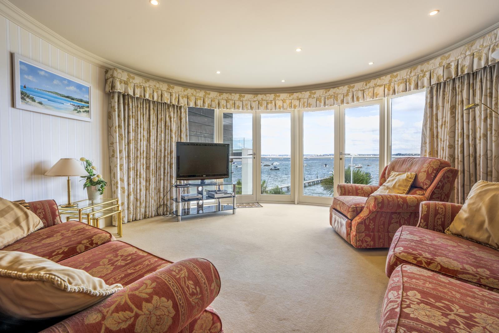 Property Image d1b7f0b8-9810-4c44-8aee-cb8a484ac7d3