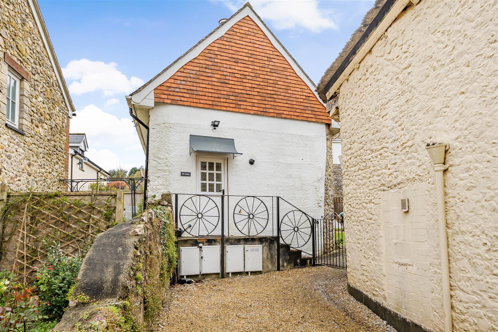 Property Image d1c96e30-b2f6-40c9-8e81-57fe03aad3aa