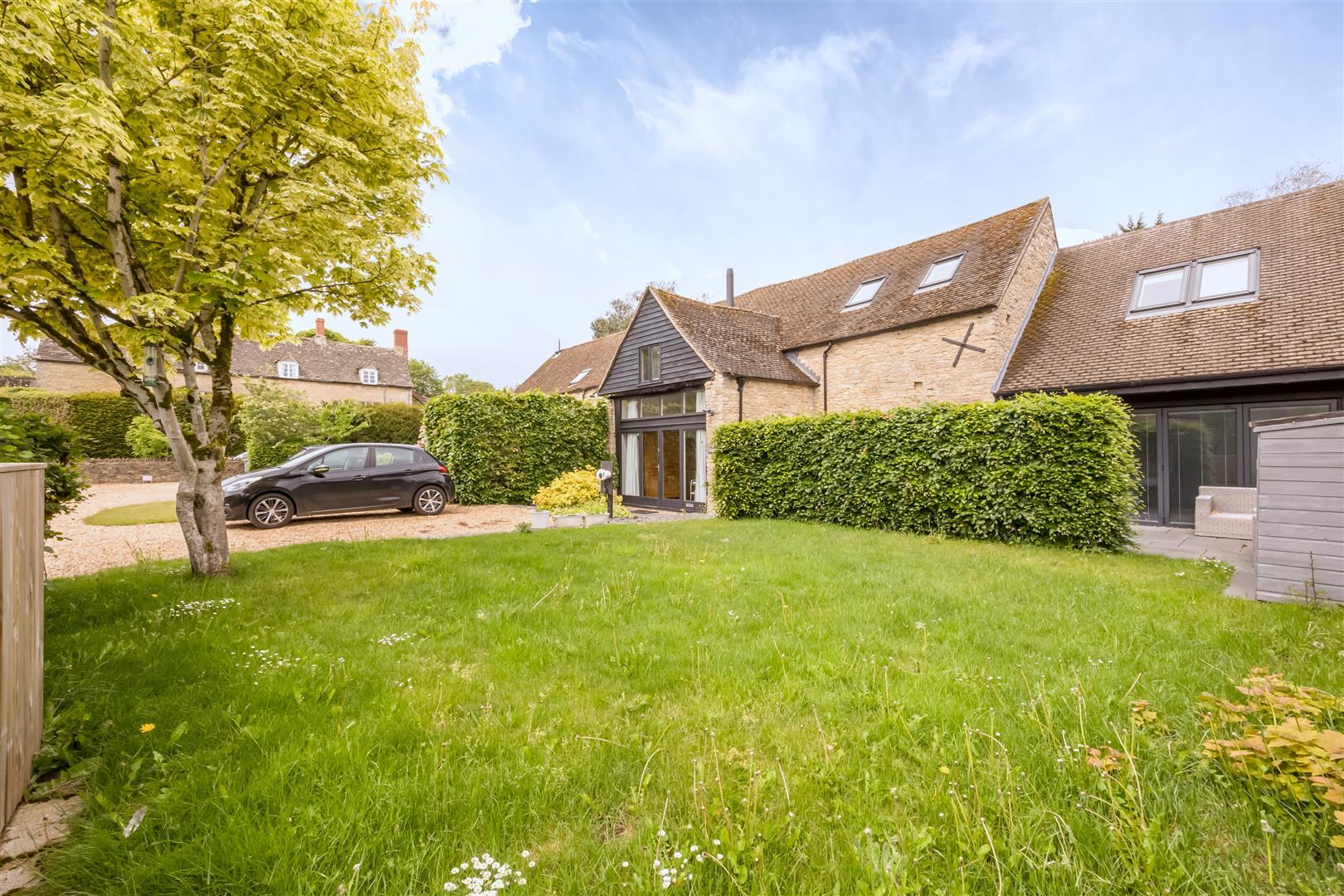 Property Image d1ee8b54-b1bd-4893-bca1-8be19087bd3d