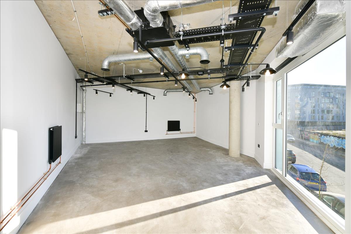 Property Image d1f0a344-5dfa-4a3d-8ad5-1f13f83d3623
