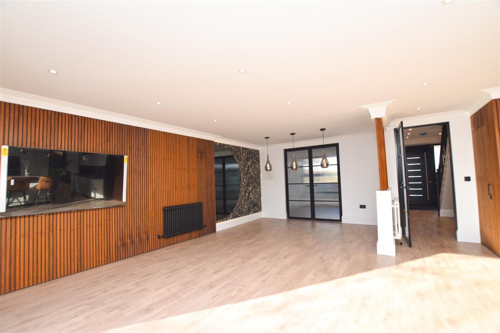 Property Image d1f4a20c-cc5b-465b-af8e-750d91a39cf9