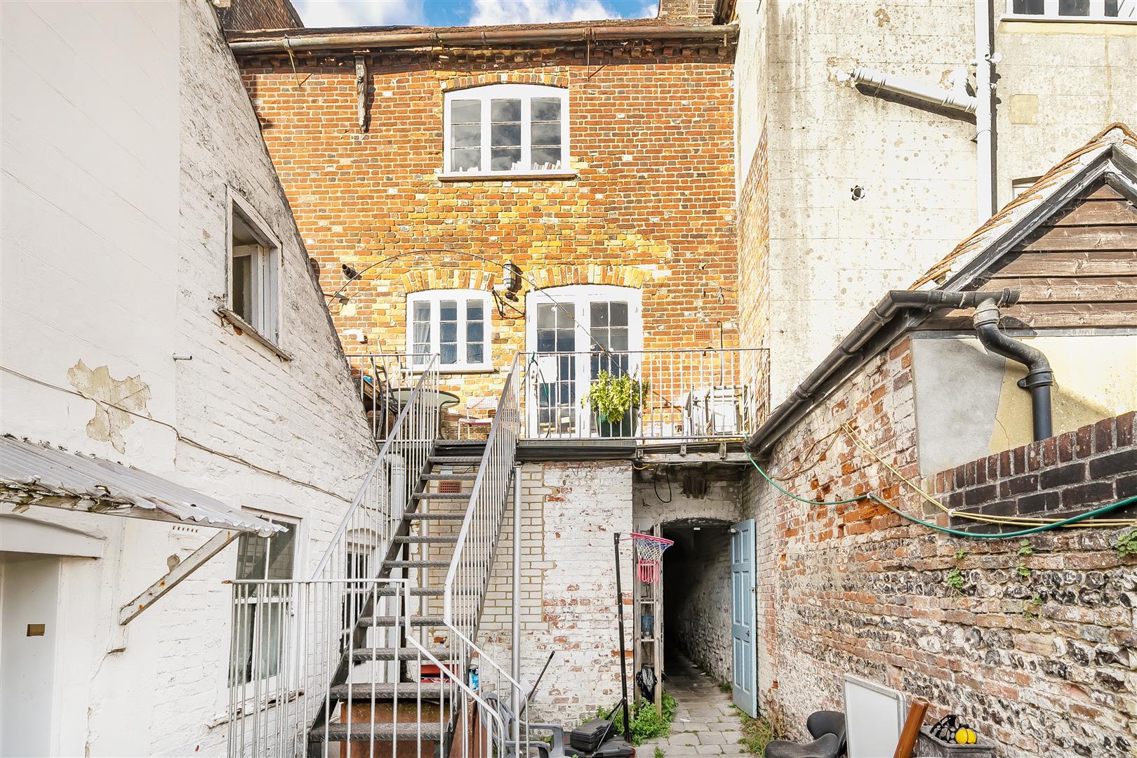 Property Image d1feb81c-ae5e-4ff5-8343-5165d0d5d653