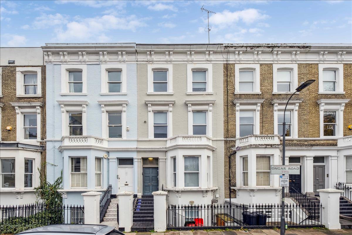 Property Image d2056a12-bd6b-48e3-8515-e03bcfd37d3c