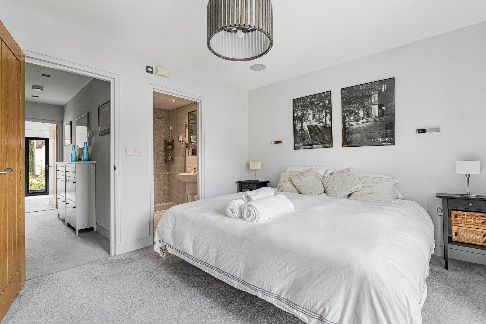 Property Image d214e69f-9b53-4ff4-b073-1a7982e45bb1