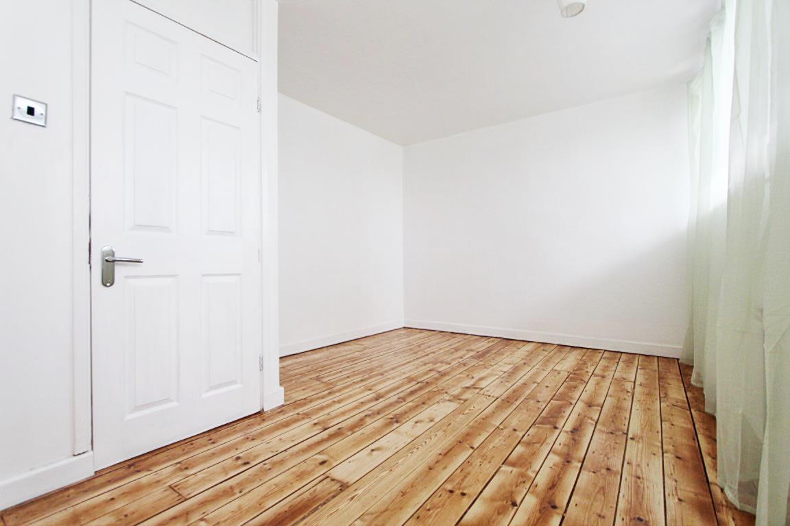 Property Image d2233329-401d-40c3-b0c0-572f697a66d1