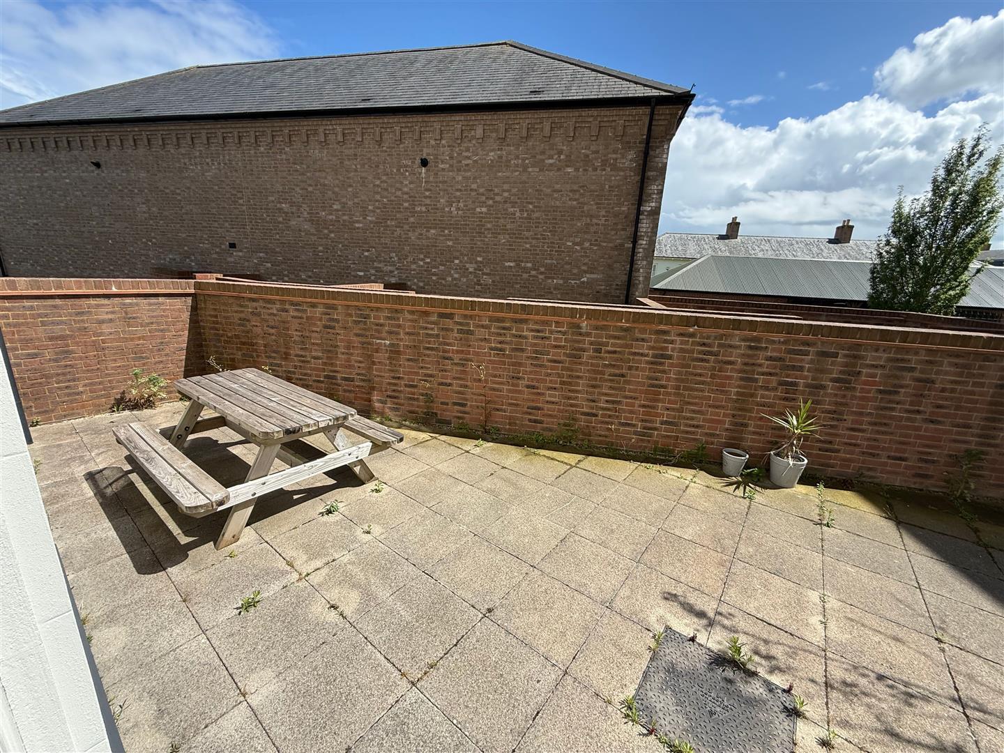 Property Image d24108a3-6e4d-41f1-a456-49998b89475d