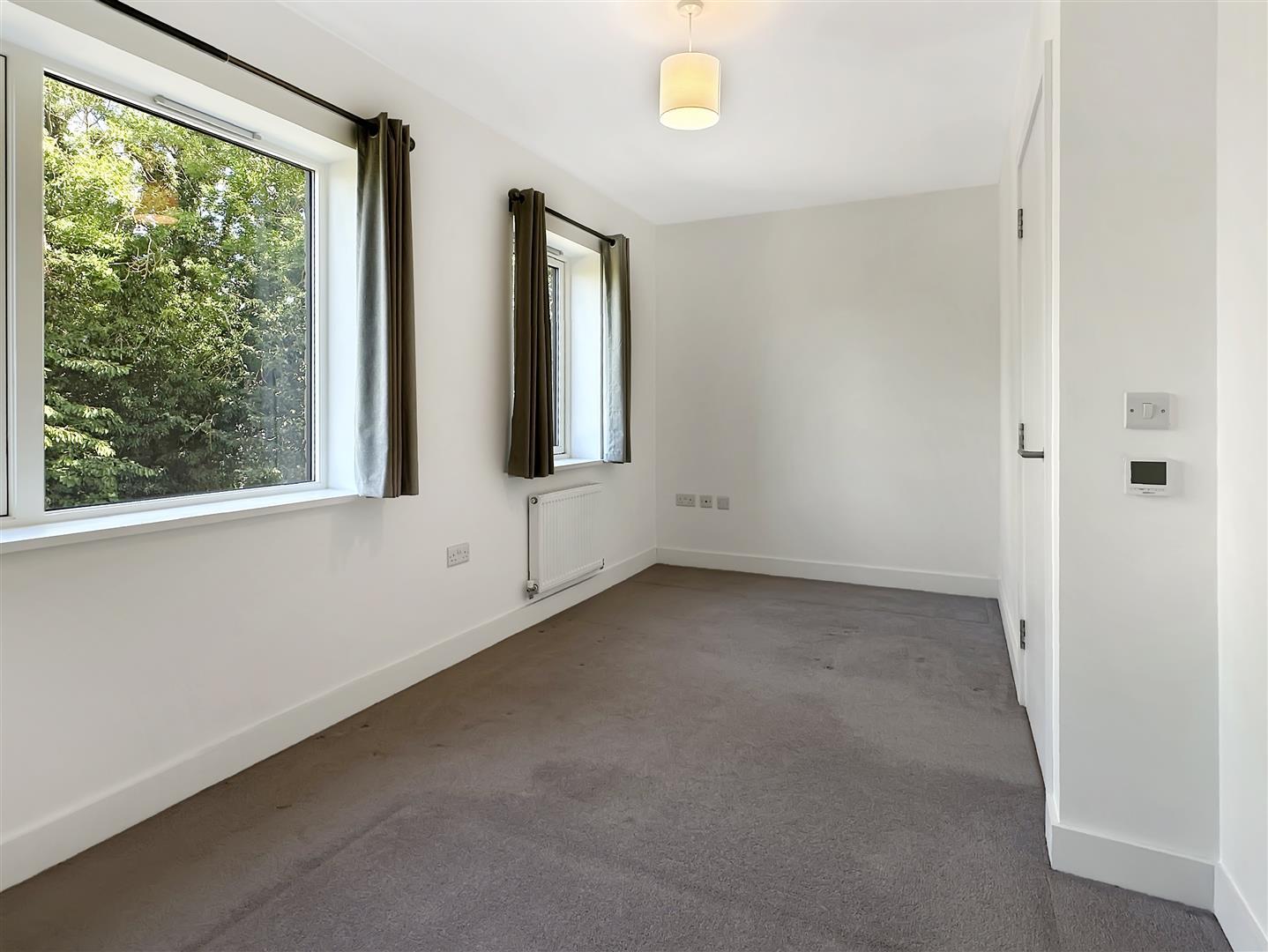 Property Image d2457c00-ff06-4f06-88d3-1f89b31fd91b