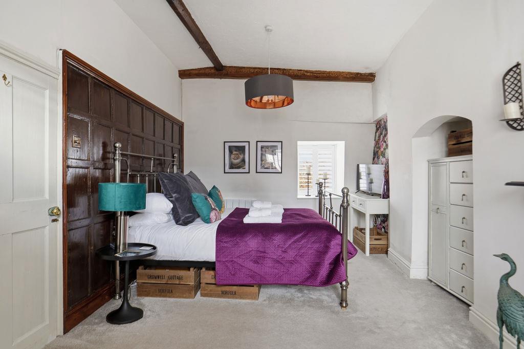 Property Image d2592090-c1e2-485f-a3aa-f5b319612675